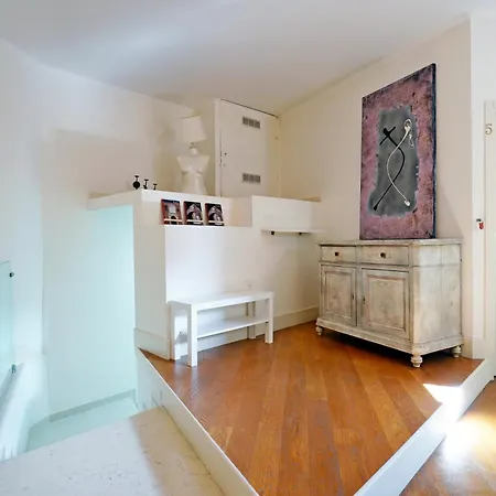 Privatunterkunft Avanguardia Art Club *