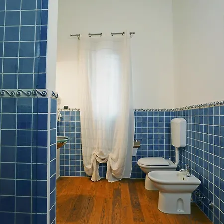 Avanguardia Art Club فيرّارا