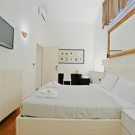 Avanguardia Art Club Alloggio in famiglia *