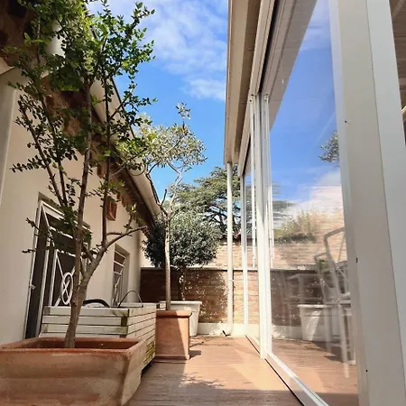 Avanguardia Art Club منزل للإقامة فيرّارا