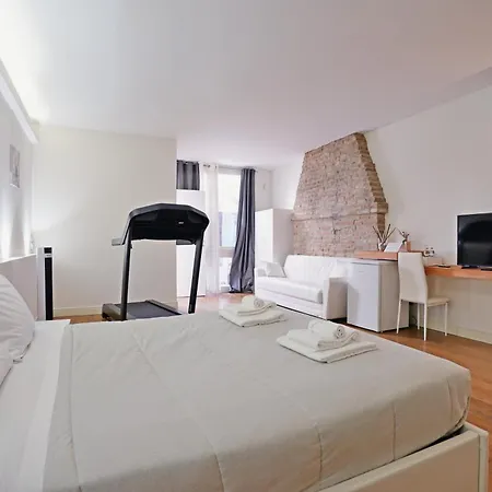 Avanguardia Art Club * فيرّارا