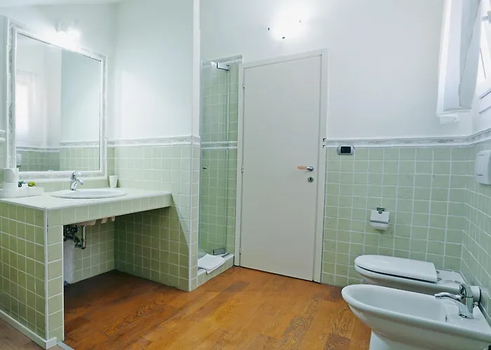 Avanguardia Art Club Rum i privatbostad Ferrara