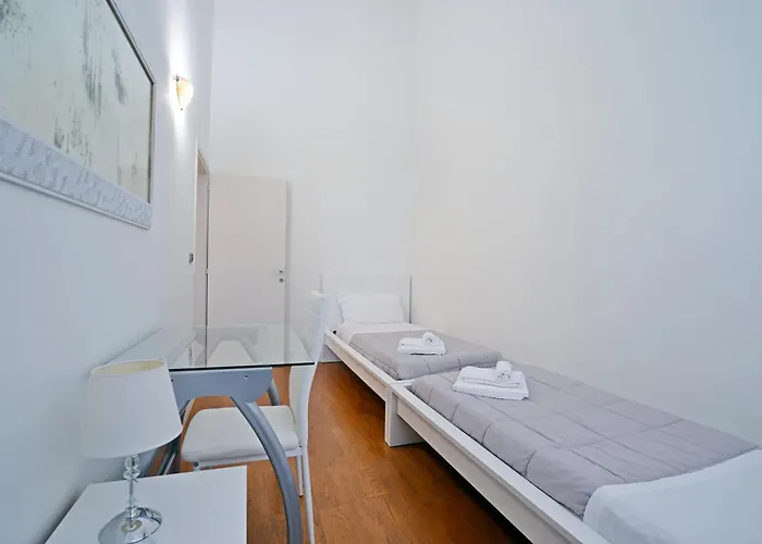 Alloggio in famiglia Avanguardia Art Club