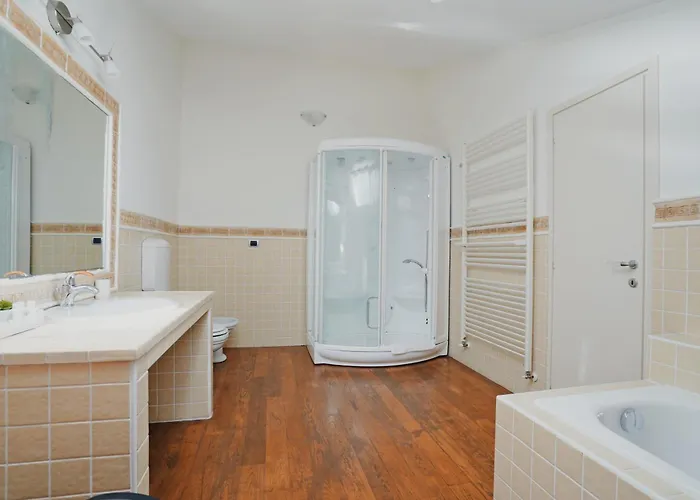 Alloggio in famiglia Avanguardia Art Club *