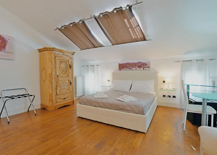 Homestay szállás Avanguardia Art Club Ferrara